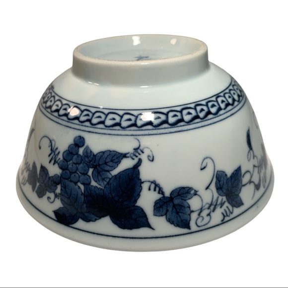 Vintage Chinese Porcelain Bowl Signed - Picture 2 of 5